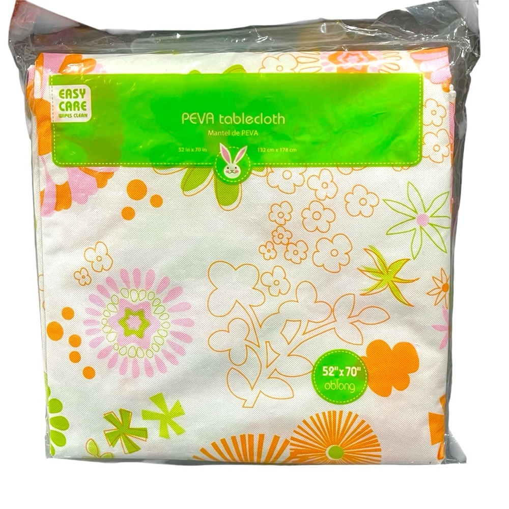 Groovy Floral PEVA Oblong Tablecloth. Easy Care Wipes Clean. 52"x70". New
